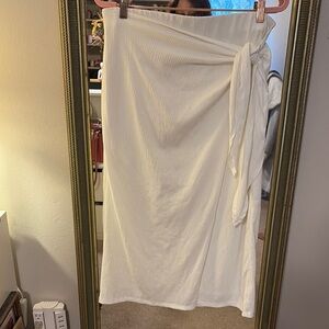 Elegant Cream Target A New Day faux Wrap Skirt- size L